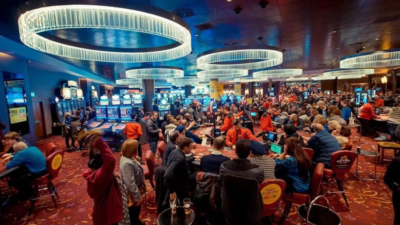 Mobile Gaming Soars in the UK: Trends and Implications for the Industry